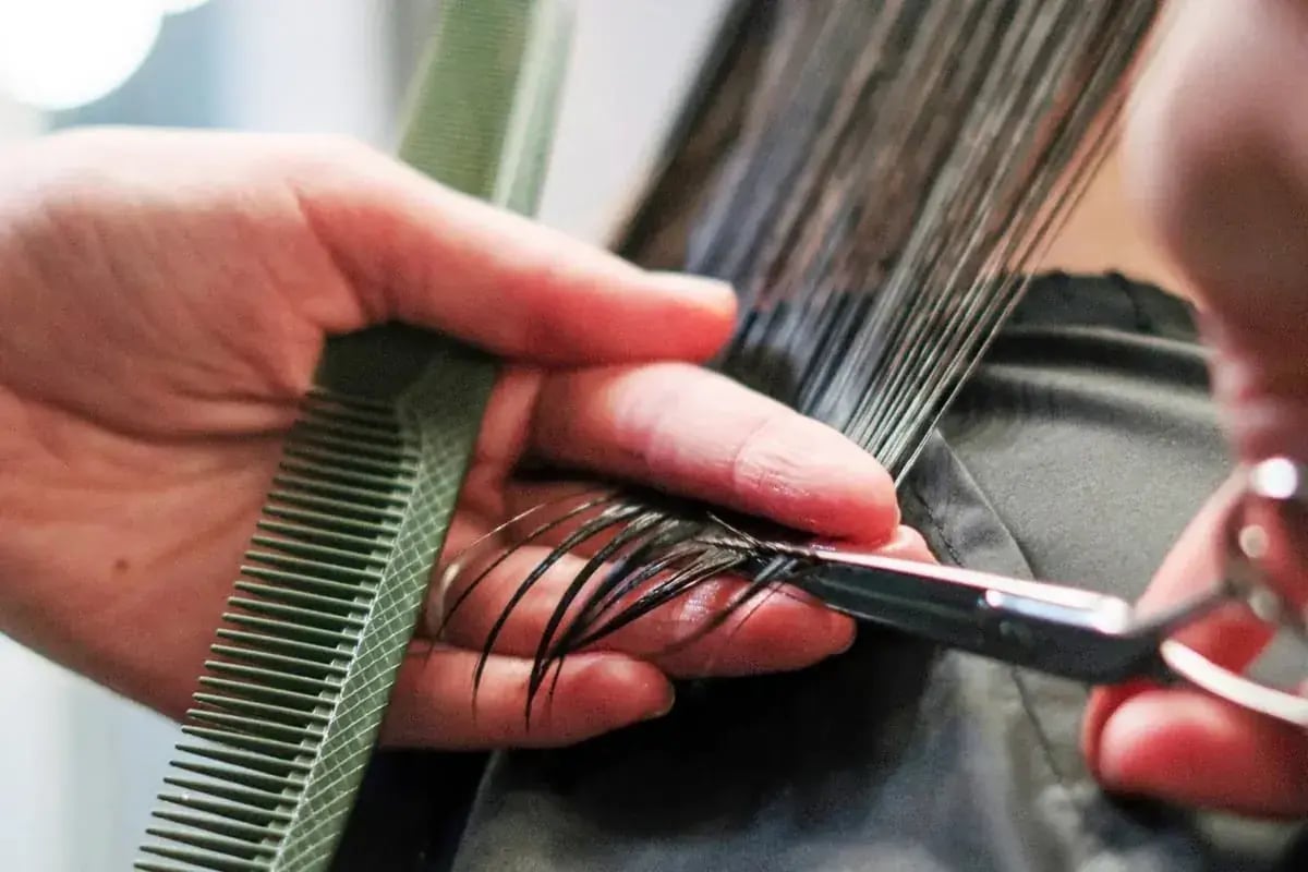 Styleboxx Spitzen schneiden Frauen